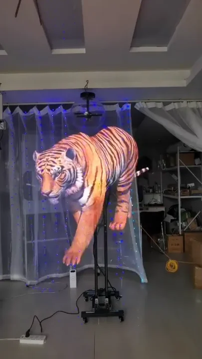 Perde önünde hologram fan ile 3D kaplan